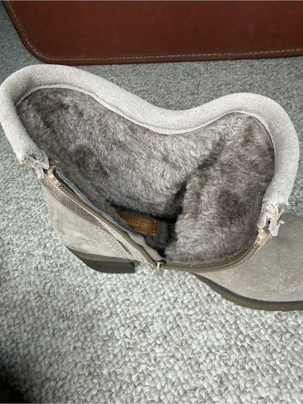 Naturalizer side zip leather boots